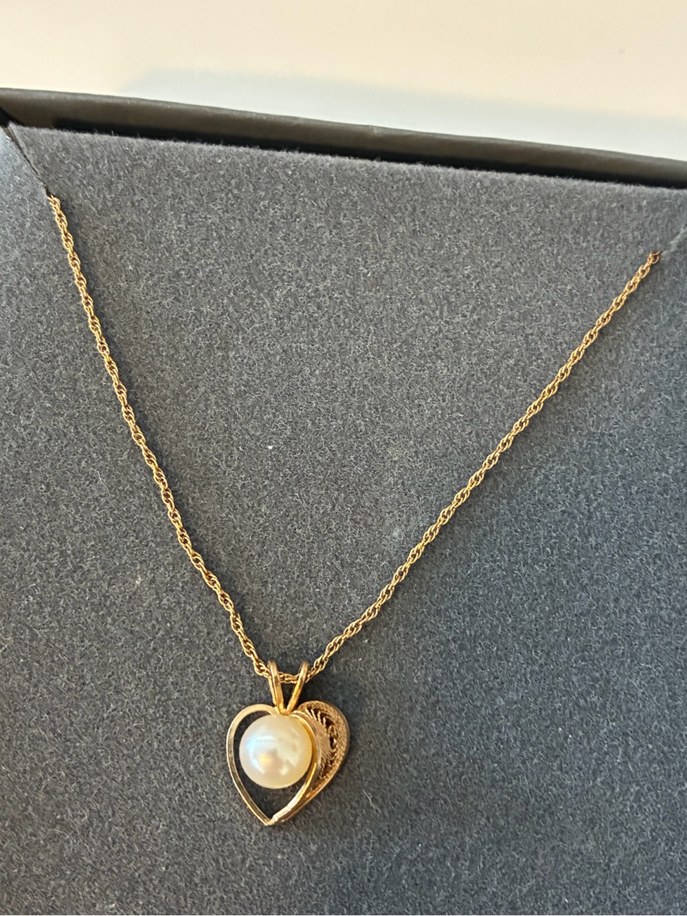 14k GE Gold Heart Pendant Necklace with Pearl Accent